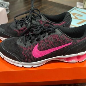 Nike Women's Black and Pink Athletic Shoes size 9